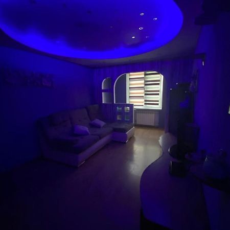 Adventure Apartment Kiev Bagian luar foto