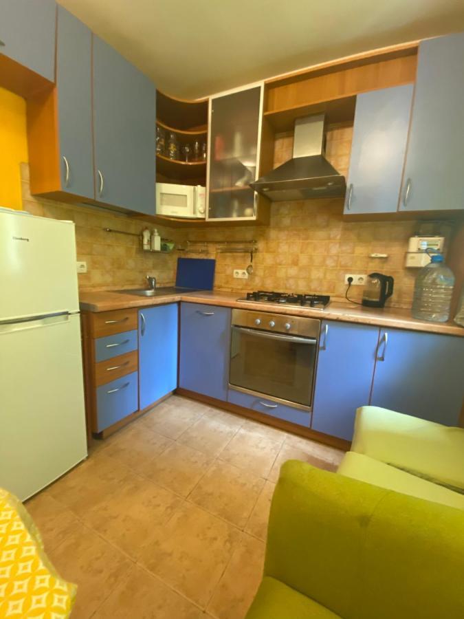 Adventure Apartment Kiev Bagian luar foto